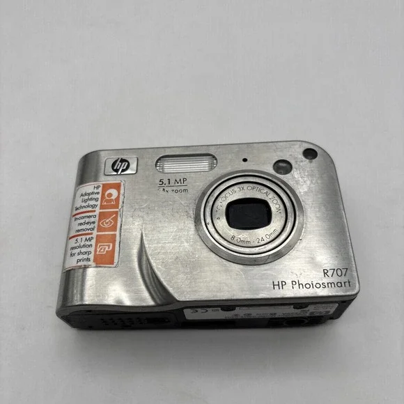 HP Photosmart R707 5.1 MP Digital Camera 3x Optical Zoom - Silver - Tested Works