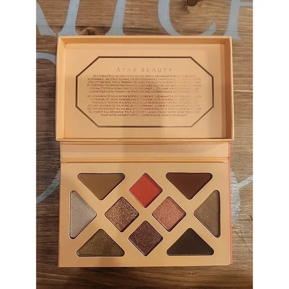 NEW ATHR BEAUTY Desert Sunset Eyeshadow Palette‎