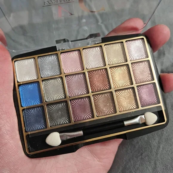 VC Vitamin C Eyeshadow Palette #4 New Asian Beauty 18 Colors