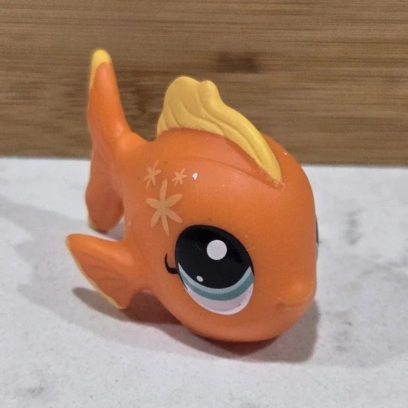 Littlest Pet Shop LPS Goldfish Orange Yellow Fish Figure Star Pattern Authentic