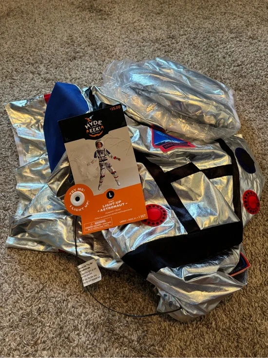 NWT light up astronaut costume