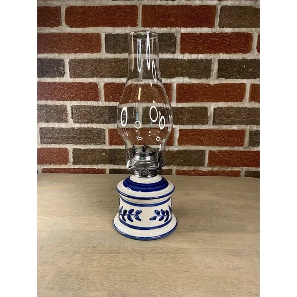 Vtg. Lamplight Farms Blue& White Ceramic Oil Lamp. 13