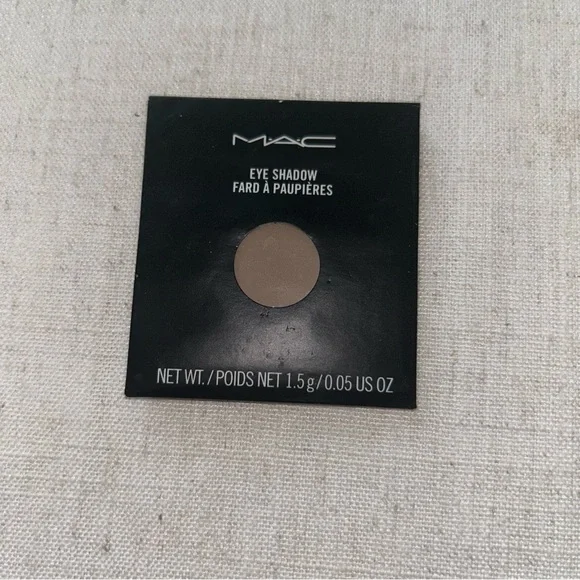 MAC eyeshadow Omega‎ D49