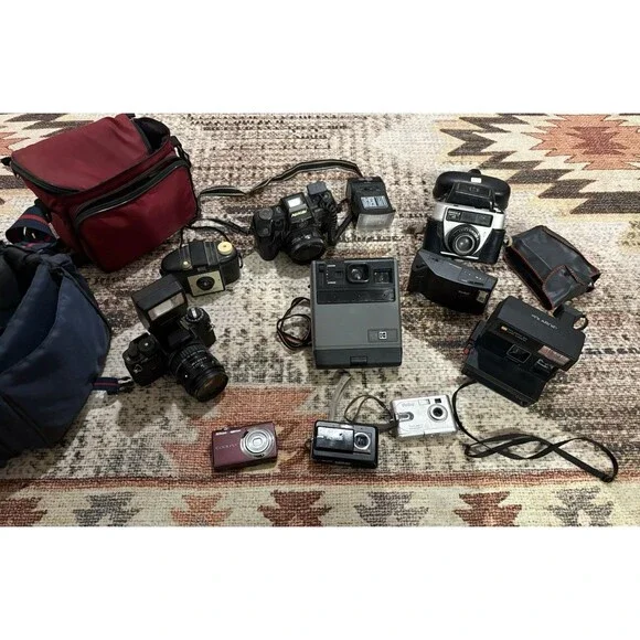 VINTAGE CAMERA LOT