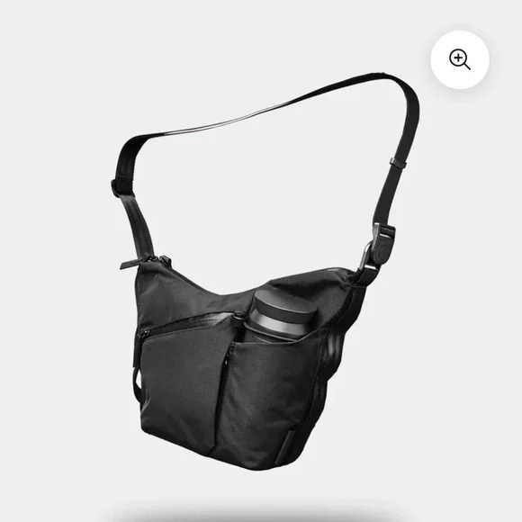 NWT Alpaka Flow Satchel 2L - A1