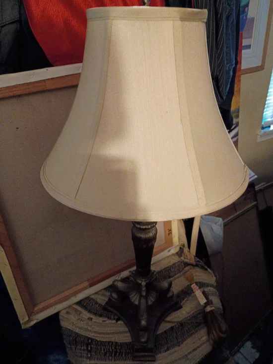 ETHAN ALLEN-VINTAGE Bronze Finish With Decorate Feet🐾Table Lamp.