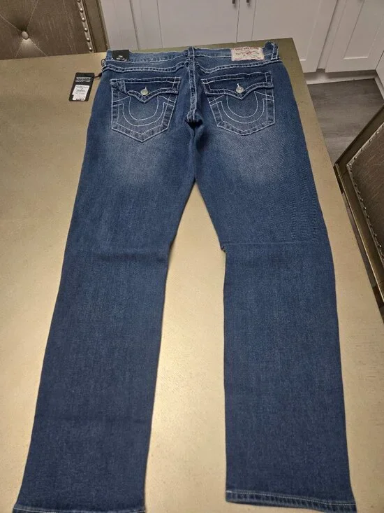BRAND NEW - True Religion Jeans - 36 x 32