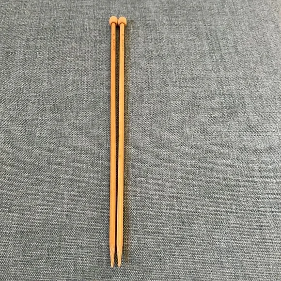 Clover Knitting Needles, Size 8