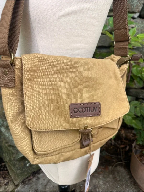 Gootium Canvas Messenger Bag in Tan