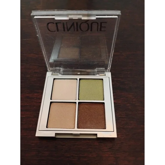 Clinique All About Shadow Quad 2A Lemongrass 02 Sand Dunes 06 Pink Chocolate A84