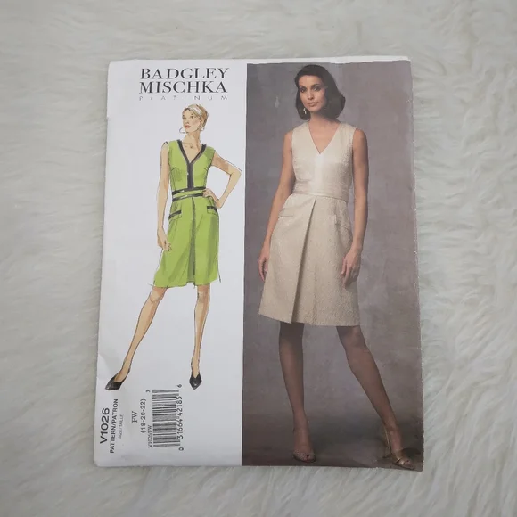 VOGUE  Bradgley Mischka Dress Sz 18-20-22