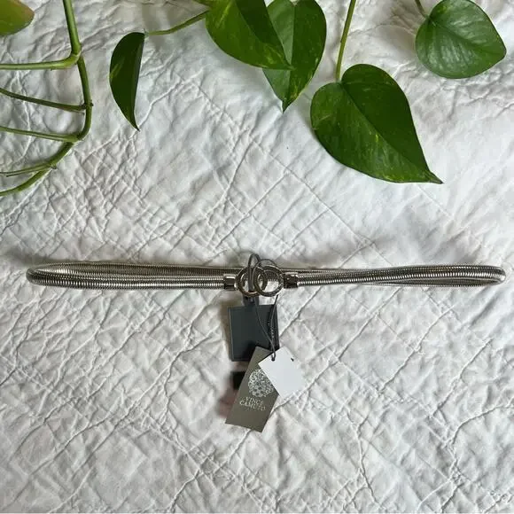 Vince Camuto Stretch Silver Metal Belt M/L
