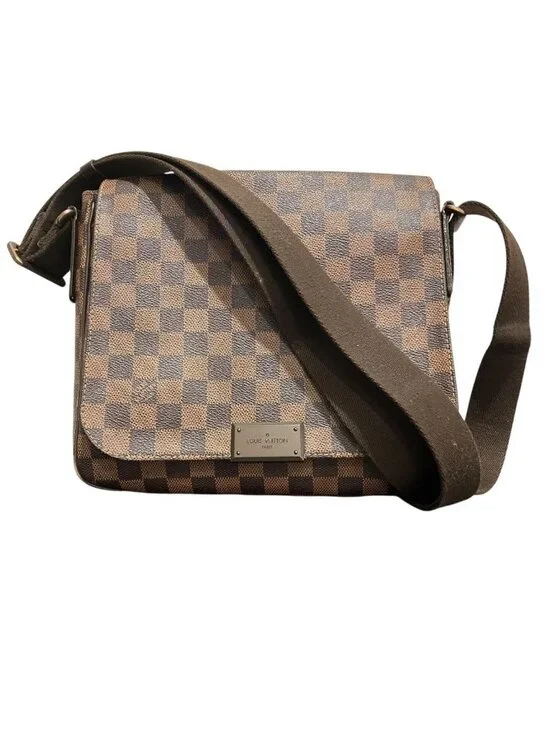 Louis Vuitton District PM Damier Shoulder Bag Canvas