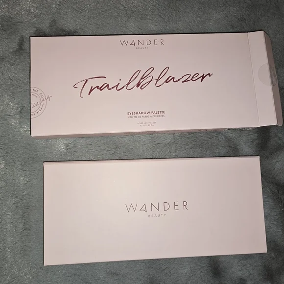 NIB Wander Beauty Trailblazer 10 eyeshadow palette‎