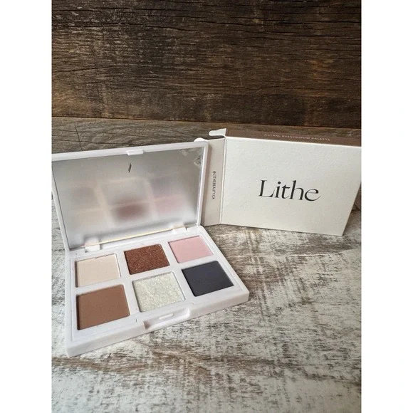 Lithe Beauty Astral Eyeshadow Palette | Shimmer‎ & Matte | NIB ✨