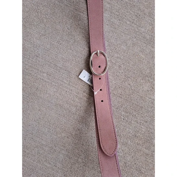 GAP Women's Suede Leather Light Pink  Belt  Large 44 Inches