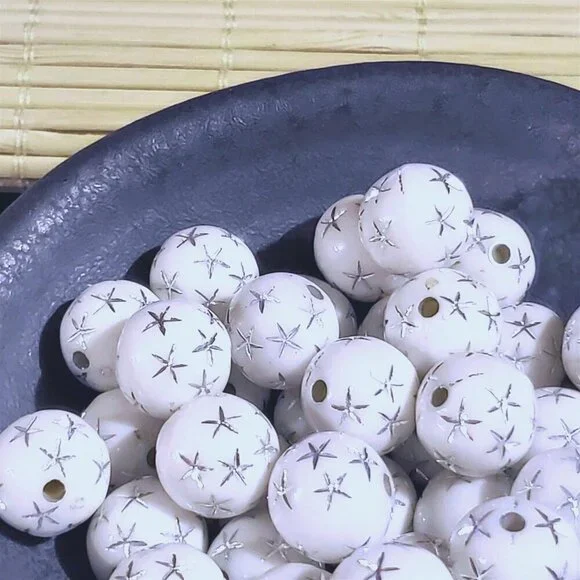 10 Vintage Retro White Silver Stars 12mm Round Acrylic Shabby Chic Beads