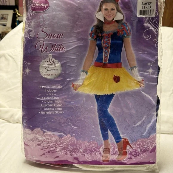 Disney Snow White Costume Junior Size 11-13 New