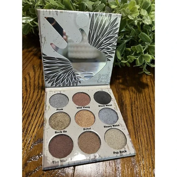 Crown Pro Glam‎ Metals Eyeshadow Palette - 9 Shades