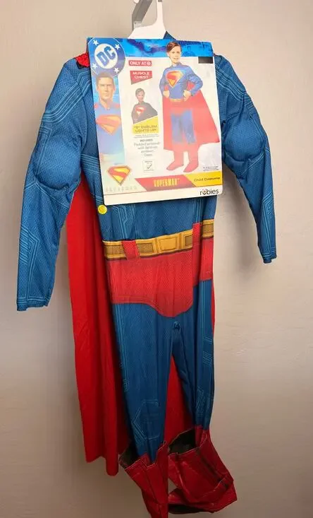 Rubies DC Superman Costume Kids Medium 7-8 Muscle Chest Light Up Emblem NWT