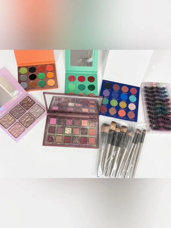 Assorted Women’s Eyeshadow Palettes & Brush Set - Pink, Green, Blue, Orange