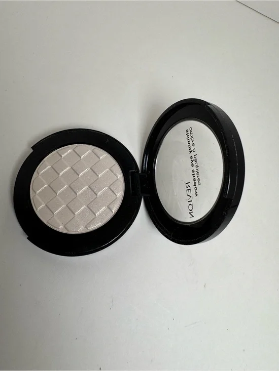 Revlon Shimmer Eye Shadow .15 oz 4.25 g Limited Edition Sparkle Eyeshadow New