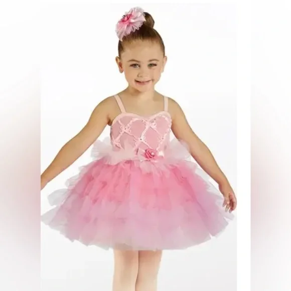 Weissman Getting Ready for‎ Tea dance costume