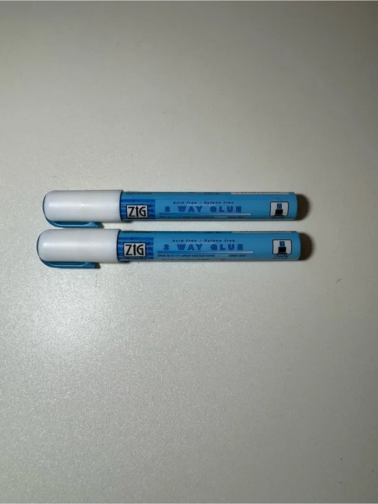 ZIG 2-Way Glue Pens - Blue (Set of 2)