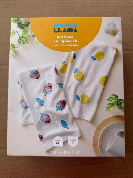 Mondo Llama Tea Towel Stamping Kit - White with Yellow & Pink Prints