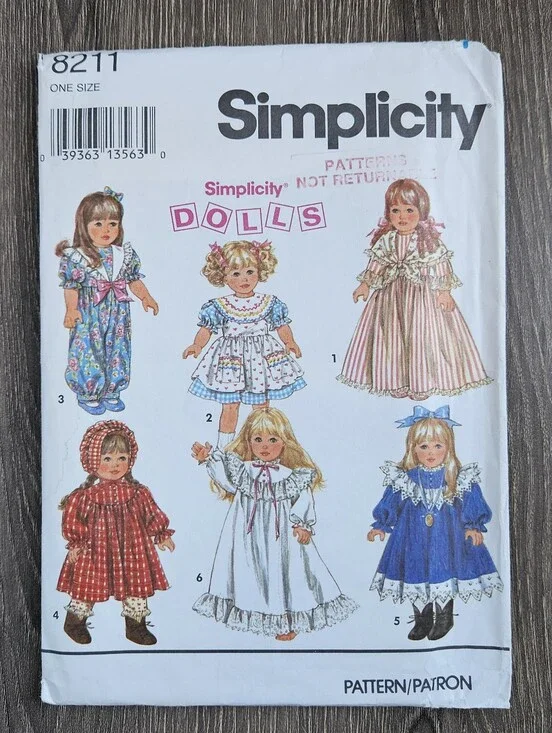 NEW Simplicity 8211 Wardrobe for 18