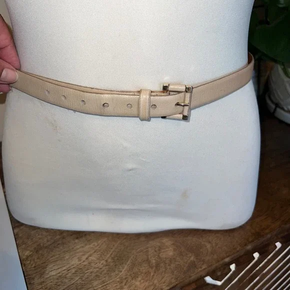 Medium Leather Belt Beige Buckle‎ Women's Accessory All Leather Made in Uruguay