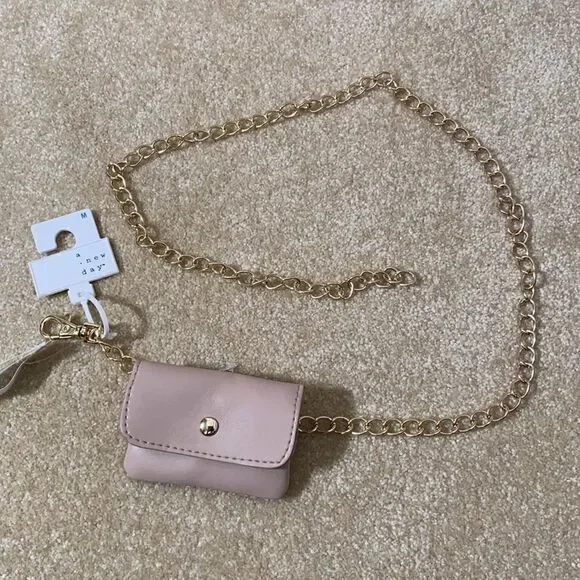 Women’s Gold Chain Belt with Small Purse M NWT