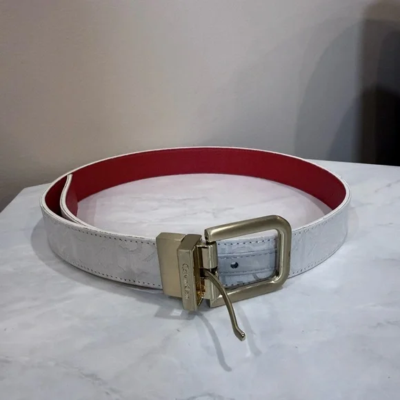 🔥NWOT Calvin Klein Women’s White Reversible Belt with Red Lining Size 34🔥