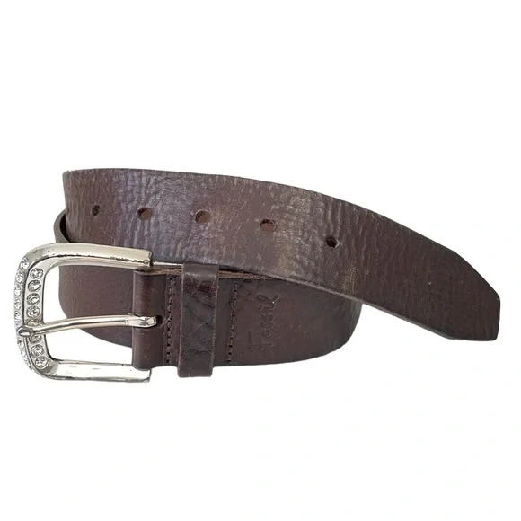 Fossil women’s Medium brown leather‎ belt. Silver buckle with rhinestones. EUC