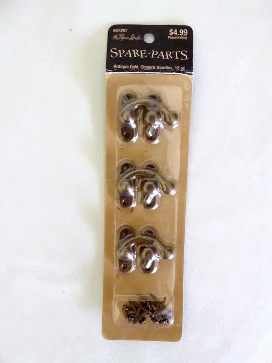 NEW PAPER STUDIO ANTIQUE GOLD CLOSURE HANDLES CRAFT HARDWARE