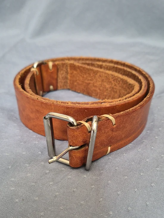 GAP Tan Brown Genuine Leather Belt with Silver Buckle Made In Italy Womens S