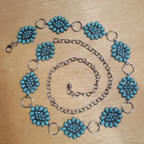 Turquoise-Inspired Silvery Metal Belt Accessory with adjustable Design nwot