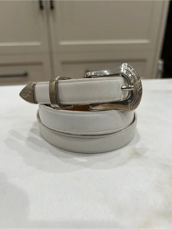 Vintage RITZ White Leather Belt with Silver Buckle - size S-M