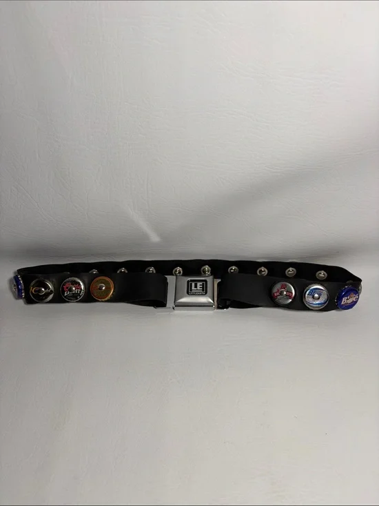 Vintage LE LittleEarth Bottle Cap Seat Belt Buckle Belt Size Medium