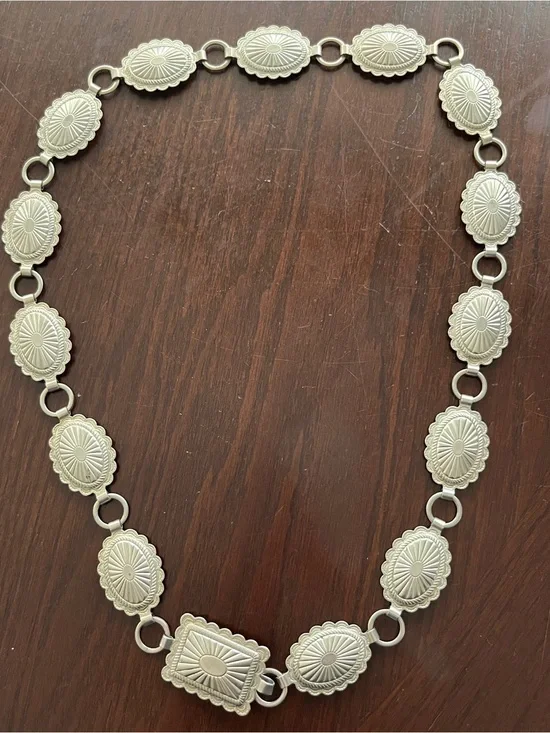 Silver Tone CONCHOS 30” Adjustable Metal Belt
