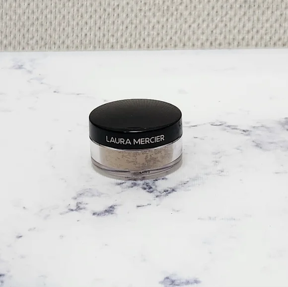 LAURA MERCIER Translucent Loose Setting Powder .07 oz Mini Travel Size