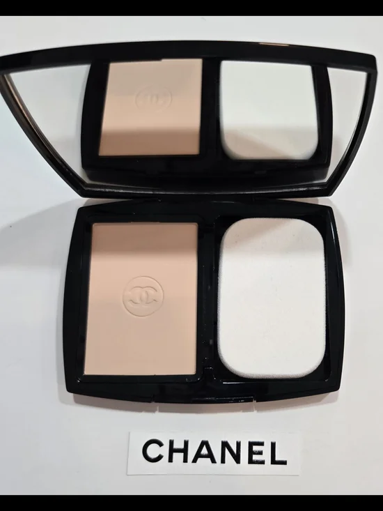 CHANEL ULTRA LE TEINT BR 22 COMPACT FOUNDATION Full Size 13g New With Bonus