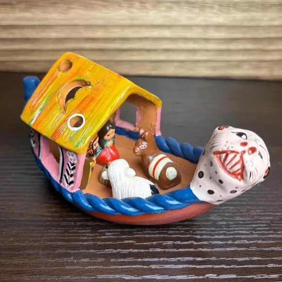 Handmade Peruvian Clay‎ Nativity in Canoe White Jaguar Christmas Decoration