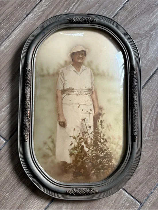 Antique 1920’s CONVEX Chromotype Picture Bubble Curved Glass Vintage Photo Frame
