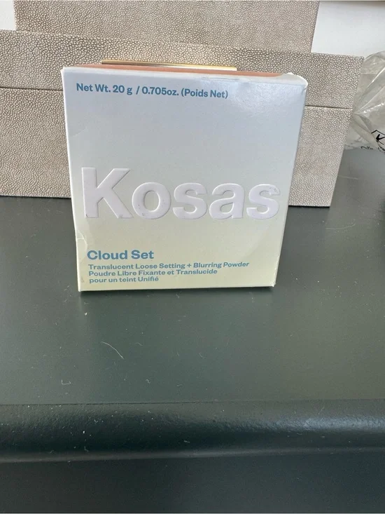 Kosas Translucent Peachy Ultra Sheer Peach Setting Powder