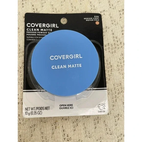 Covergirl Clean Matte Pressed Powder 535 Medium Light Oily Skin Oil Free 0.35oz