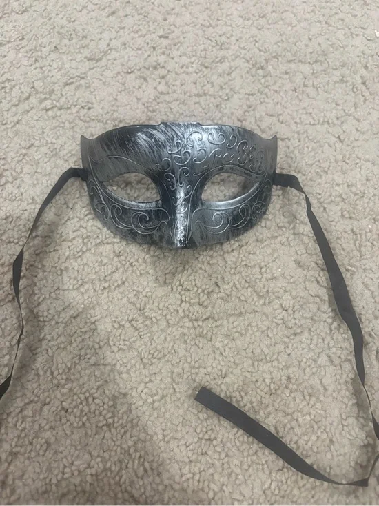 Silver Venetian Style Masquerade Mask