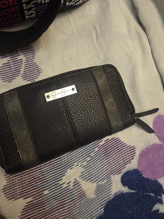 Jessica Simpson Black Pebbled Zip Wallet