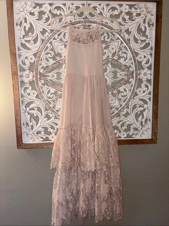 Joyfolie Mia Joy Catrin Boho Lace Tiered Maxi Chiffon Dress Blush sz 12 EUC