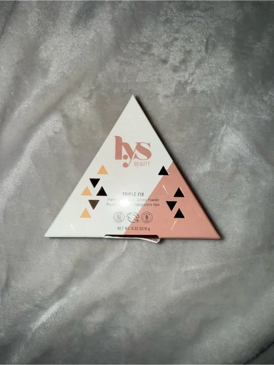 b.y.s Beauty Triple Fix Setting Powder - White & Blush Pink Packaging